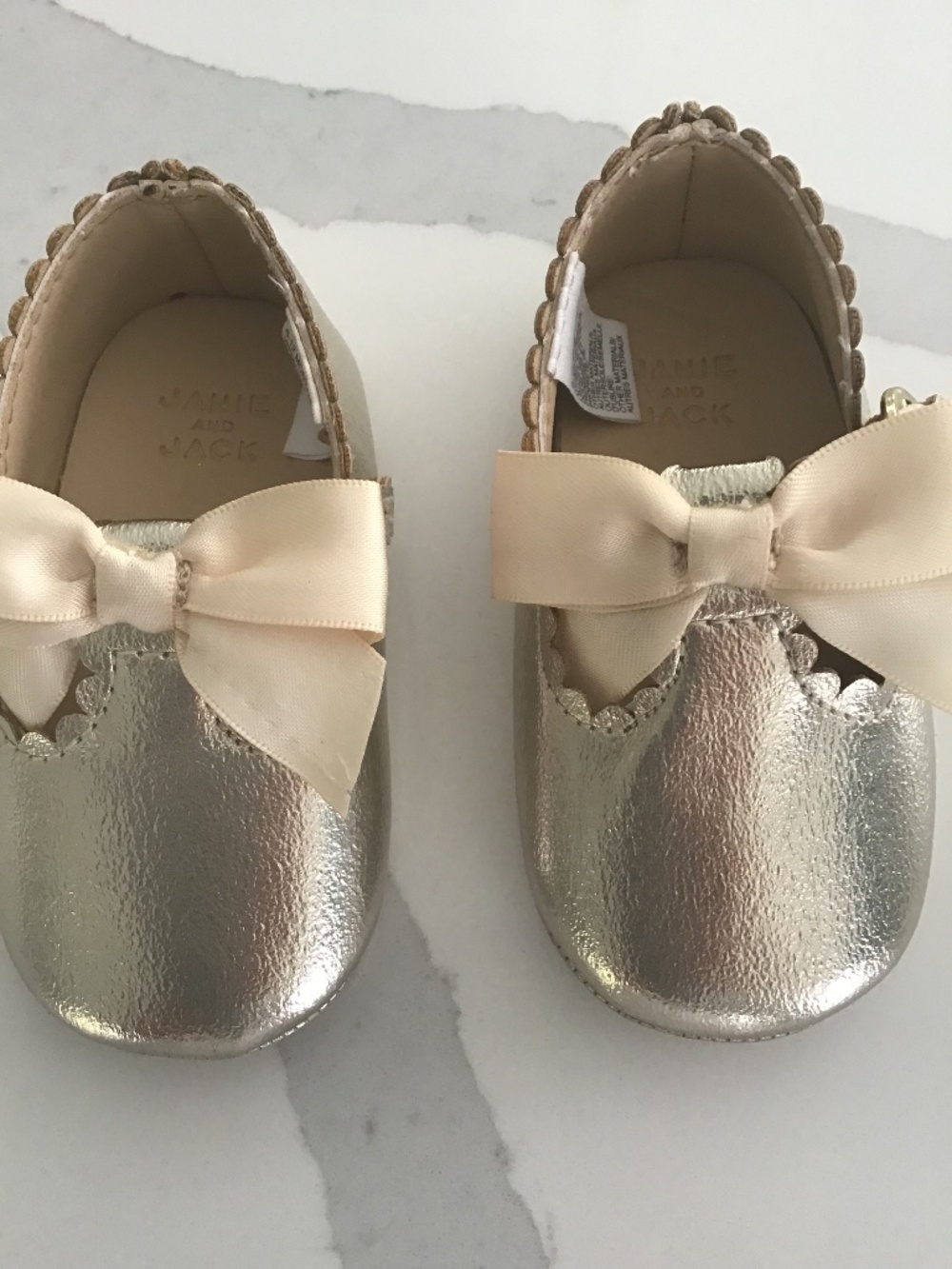 Janie and Jack Baby Girl shoes Size 6-12 Months in color Gold
